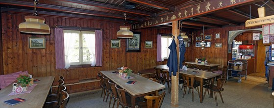 Dining room of the Hollentalanger Hut