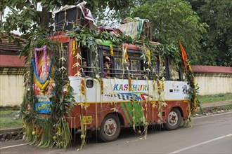 Bus decorated by Hindu pilgrims