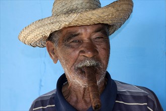 Elderly Cuban man smoking a cigar
