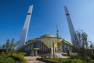Haja Aymani Kadyrova mosque in Argun