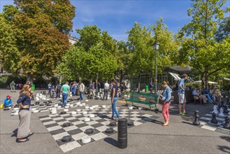 Board games at the Parc des Bastions
