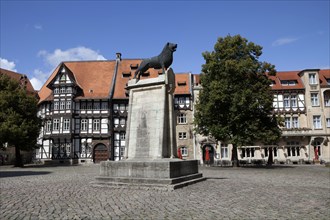 The Veltheimsches Haus and the Huneborstelsches Haus on the Burgplatz square