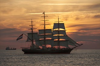 Evening sailing with the Stad Amsterdam in the foreground
