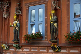 Wooden sculpture German Emperor with crown