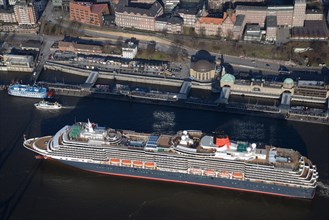 Cruise ship Queen Victoria on the Elbe