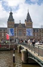 Bridge over Spiegelgracht in front of Rijksmuseum