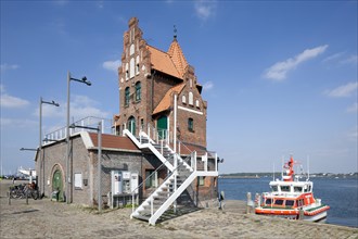 Lotsenwache of 1901 in the port of Stralsund