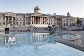 Fountain and the National Gallery