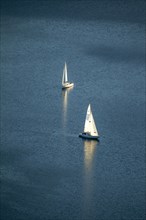 Two sailboats on the Henne