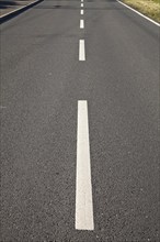 Centre strip on a straight road