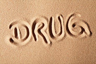 The word DRUG
