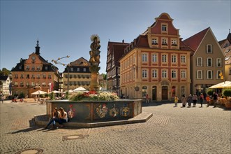 Half-timbered houses in the market square with Marienbrunnen fountain