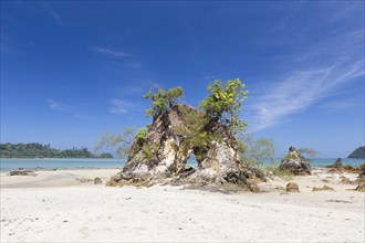 Rock formation on Ao Kwai beach