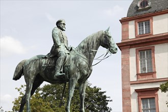 Equestrian statue of Grand Duke Ludwig IV