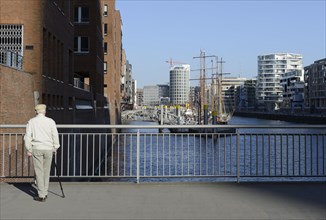 Historic sailing ships in the Traditionsschiffhafen