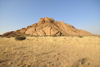 Savannah landscape with granite rocks of the Pontok Mountains