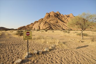 Road Closed sign