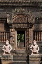 Deity guardian sculptures in Khmer Hindu temple