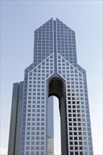 Skyscraper with an opening