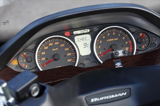 Suzuki Burgman 400 Z motor scooter