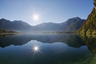 Early morning on lake Offensee