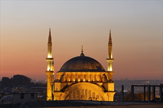 Nuruosmaniye Mosque