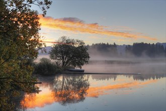 Early morning mood at Huttlerweiher