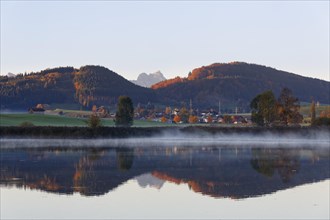 Autumn morning at Huttlerweiher pond