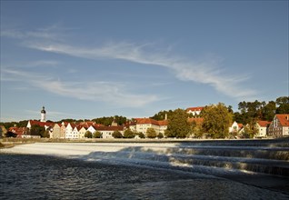 Lechwehr weir in front of the old town