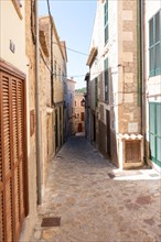 Alleyway in the mountain village of Estellencs