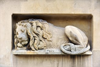 Sculpture of a sleeping lion at the Veterans Memorial