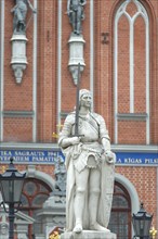 Roland statue