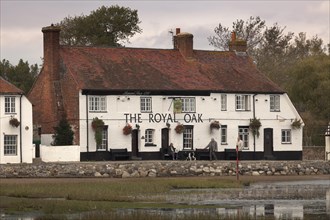 The Royal Oak pub between Havant and Hayling Island