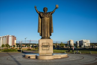 Statue of Francysk Skaryna in front of the National Library of Belarus