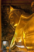 Head of the Reclining Buddha in Wat Pho