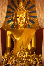 Buddha statues in Viharn Luang of Wat Phra Singh
