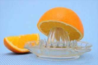 Orange juicer made of glass