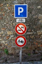 Parking area for bicycles