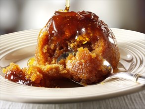 Sticky toffee sponge pudding