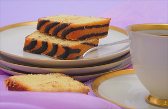 Slices of ring cake