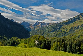 Wayside cross in the Oytal valley