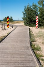 Boardwalk on the former death strip