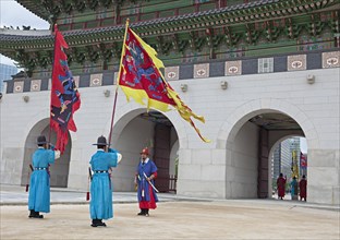 Guard change at the royal palace Gyeongbokgung