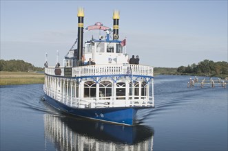 Paddle steamer on the Bodden