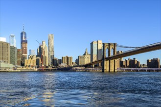 View from Pier 1 over the East River to the skyline of Manhattan