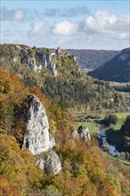Autumn atmosphere in the Upper Danube Nature Park with Werenwag Castle