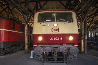 DB AG electric locomotive