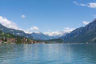 Lake Brienz with view of Brienz