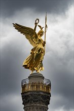 Golden bronze sculpture of Victoria on the Victory Column