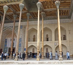Visitors to the Ivan of Bolo Hovuz Mosque